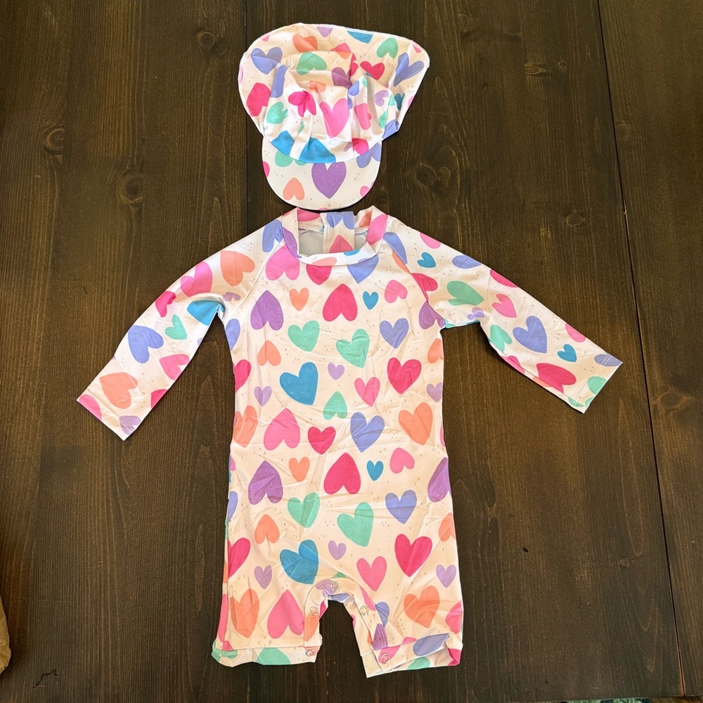Baby Heart Print Rash Guard Swimsuit with Matching Cap size 12-18 month girl new
